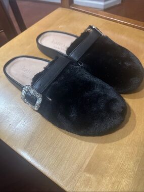 kate spade Black Faux-Fur Slide Mules with Jeweled Buckle Accent Sise 7.5